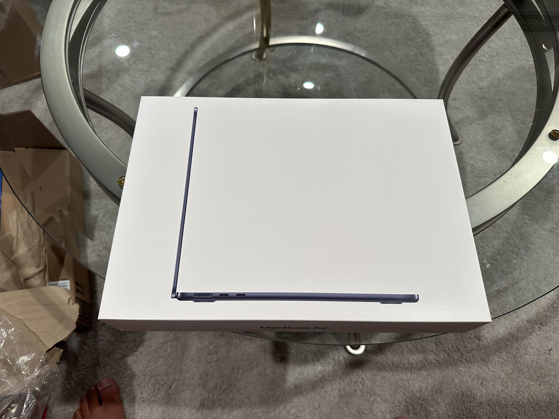 New Apple MacBook Air M4 13” 256GB 16GB RAM Midnight