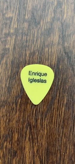 Enrique Iglesias / Tony Bruno / Tony Rey / Guitar Pic 🎸