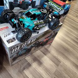 Kyosho Inferno NEO 4.0 RC Buggy.  New in a box. Nitro buggy