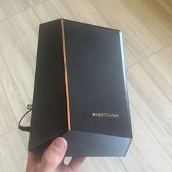 Nighthawk Mid/high-Split Multi-Gig 2.5Gbps Cable Modem