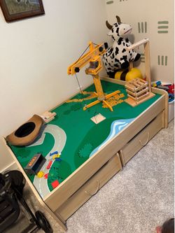 Train table with two large drawers