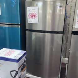 Refrigerator Stainless Steel 28” Wide By 60” Height New And 1 Year Warranty 