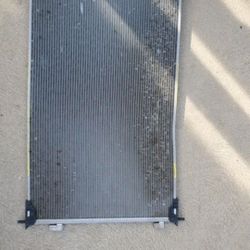2016 -2018 HONDA HRV HR-V AC
CONDENSER PANEL USED OEM. NC4A