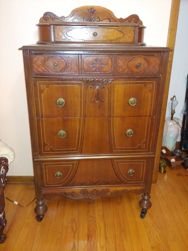 5 drawer dresser on wheels for Sale in Chicago, IL OfferUp