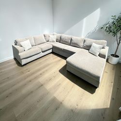 FREE DELIVERY! 🚚 Ashley Furniture Sectional