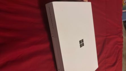 Microsoft Surface Pro 12 Box