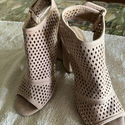 High Heels Parker Sky Size 5.5