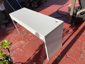 White Desk With Drawers