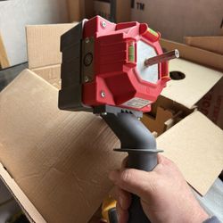 drywall  hole cutter (adjustable hole saw)