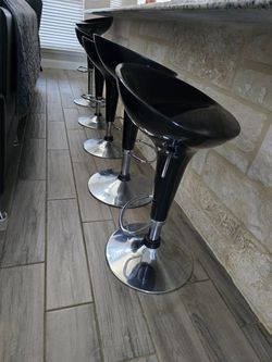 5 Bar stools