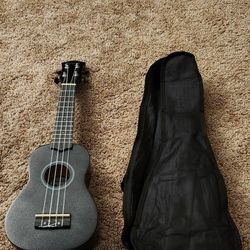 Black Soprano Ukulele 