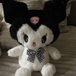 Cute Kuromi Backpack Plushy 🖤✨