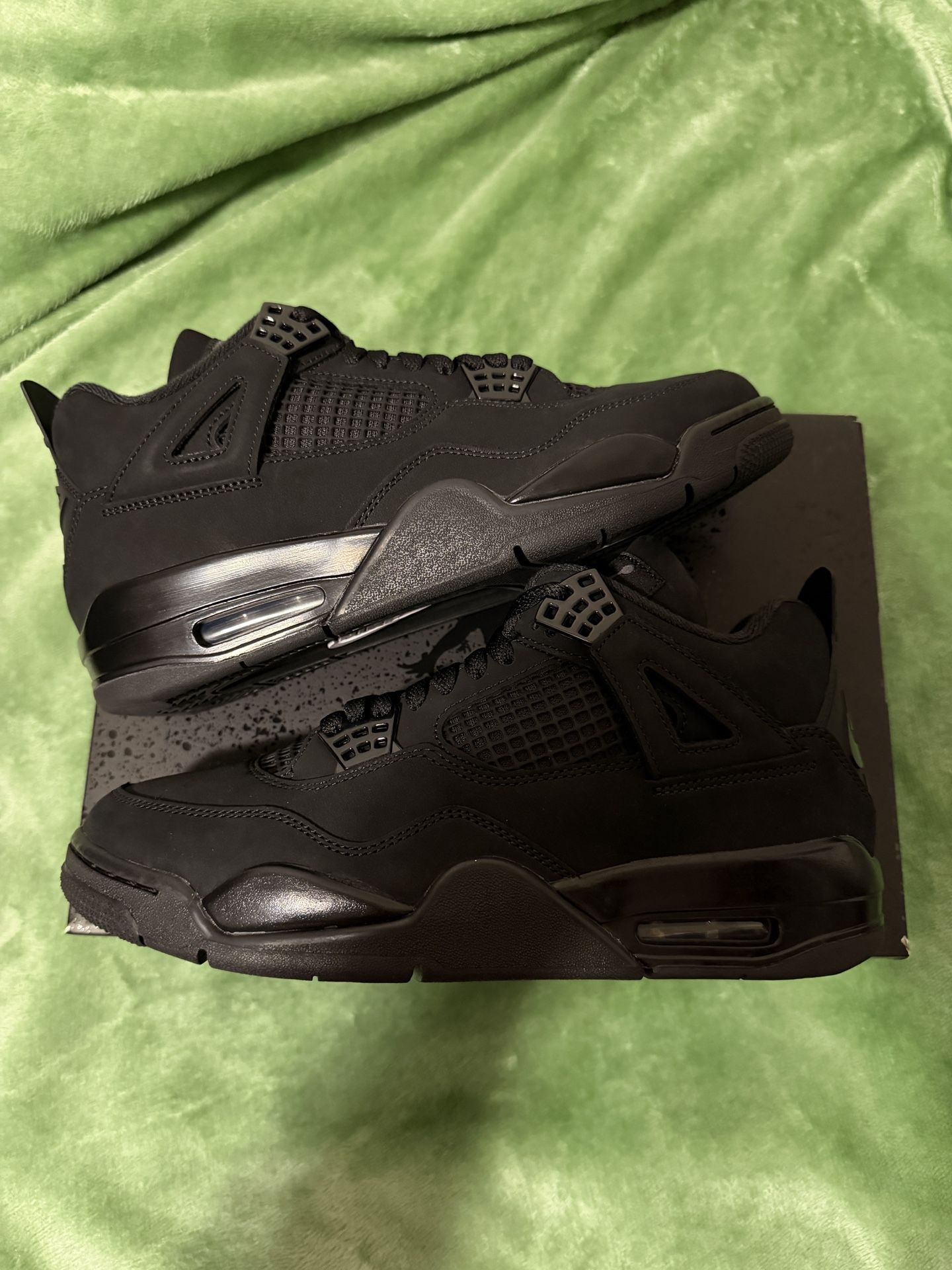 Jordan 4 Black Cat