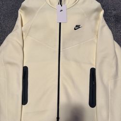 Nike Tech Fleece