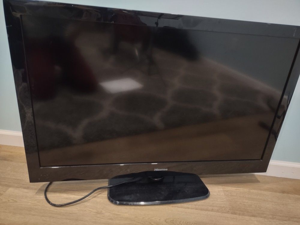 Hisense 42" 1080p 60Hz LCD HDTV