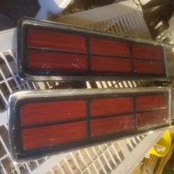 Chevy Caprice Tail Lights 1986-90 Pair Only