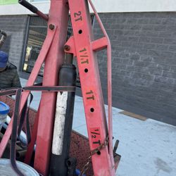 ingenie hoist/ 2 tons   