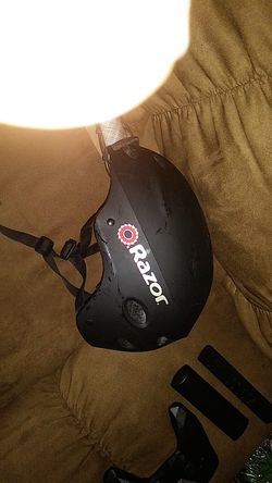 Razor helmet. New. But a few scratches.