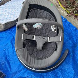 Nuna Baby swing - Retail $380