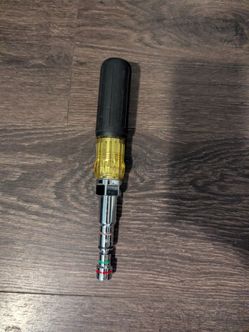 New 7-1 Klein multi -bit nut driver