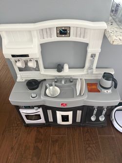 Step 2 Play Kitchen