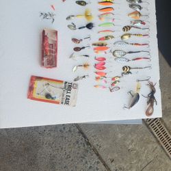 FISHING LURES LOTS!