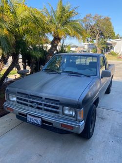 1991 Nissan Truck