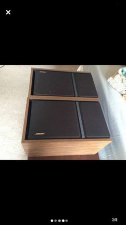 Set of Bose Speakers . Model 301 Series III. Not negotiable