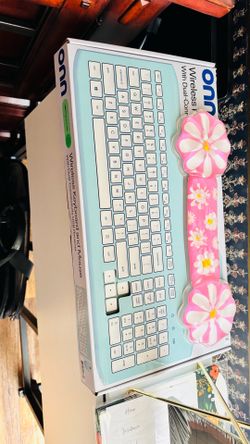 Keyboard and laptop stand