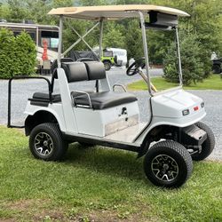 02 Yamaha Golf Cart 