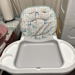 Space Saving High Chair 
