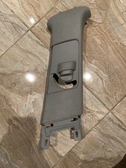 Honda Civic/ SI 2006- 2008 seatbelt slider cover. OEM PART
