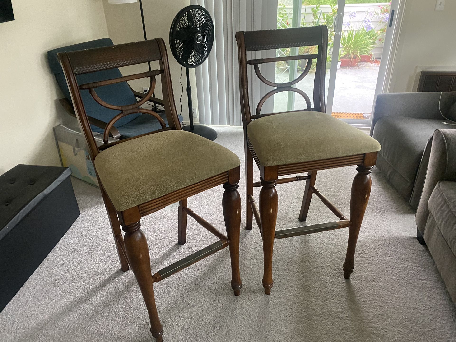 Bar Stools In Great Condition