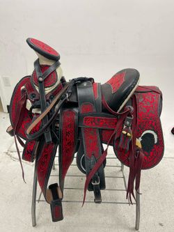 Montura charra bordada