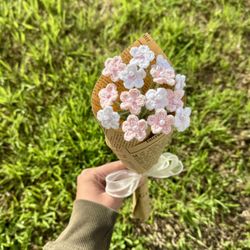 Crocheted Small Pink And White forget-me-not Bouquet 