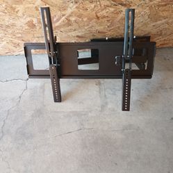 Flat screen TV wall mounts bracket