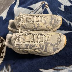 Hot Step “ Light Bone “ 