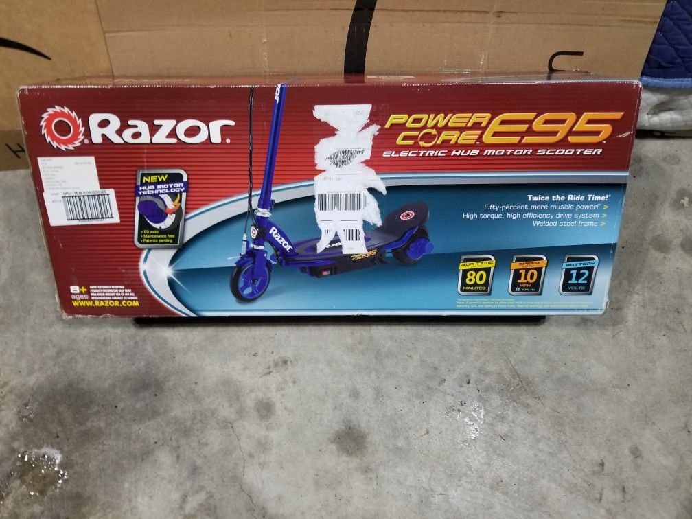 Kids Electric Scooter Razor E95 New