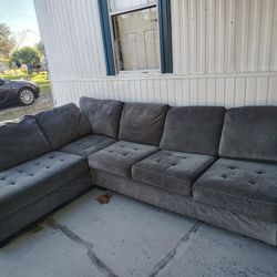 Sectional Couch In Good Condition 
