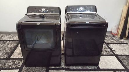 Maytag Bravos Quiet Series 400 Washer & Dryer - $600 (Reseda, CA).