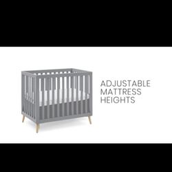 Mini Crib Delta $50