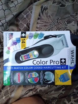 Wahl Color Pro Plus Haircutting Kit