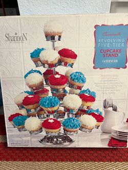 Cupcake Stand - ShannoN by Godinger