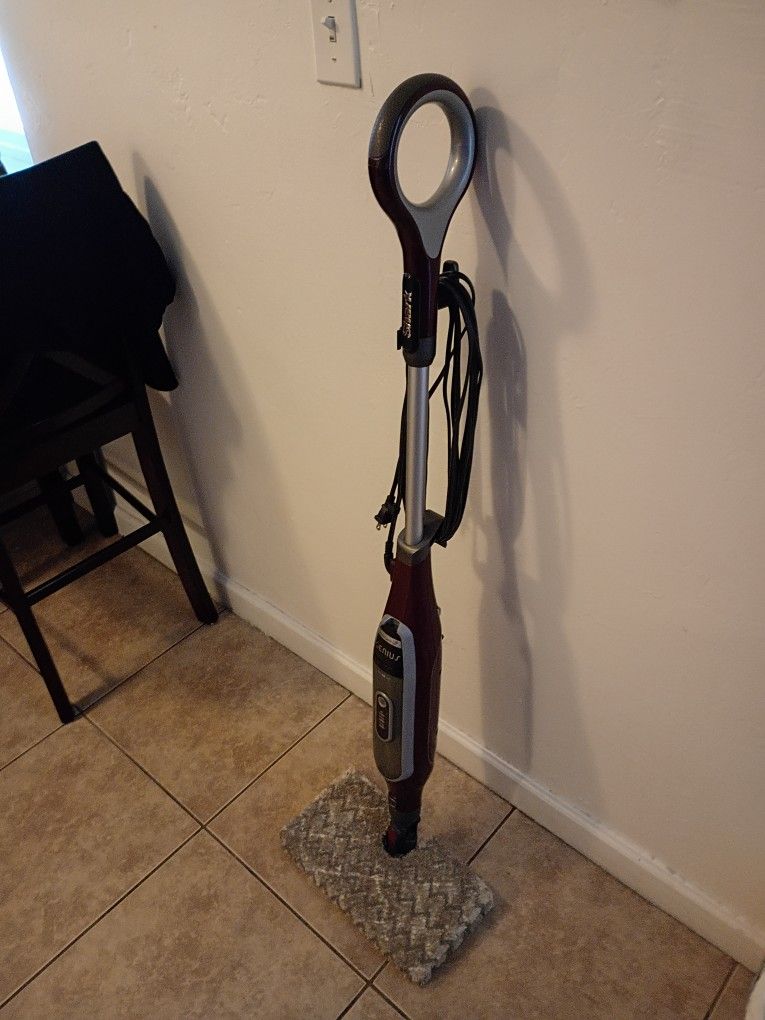 Shark Genius Steam Mop