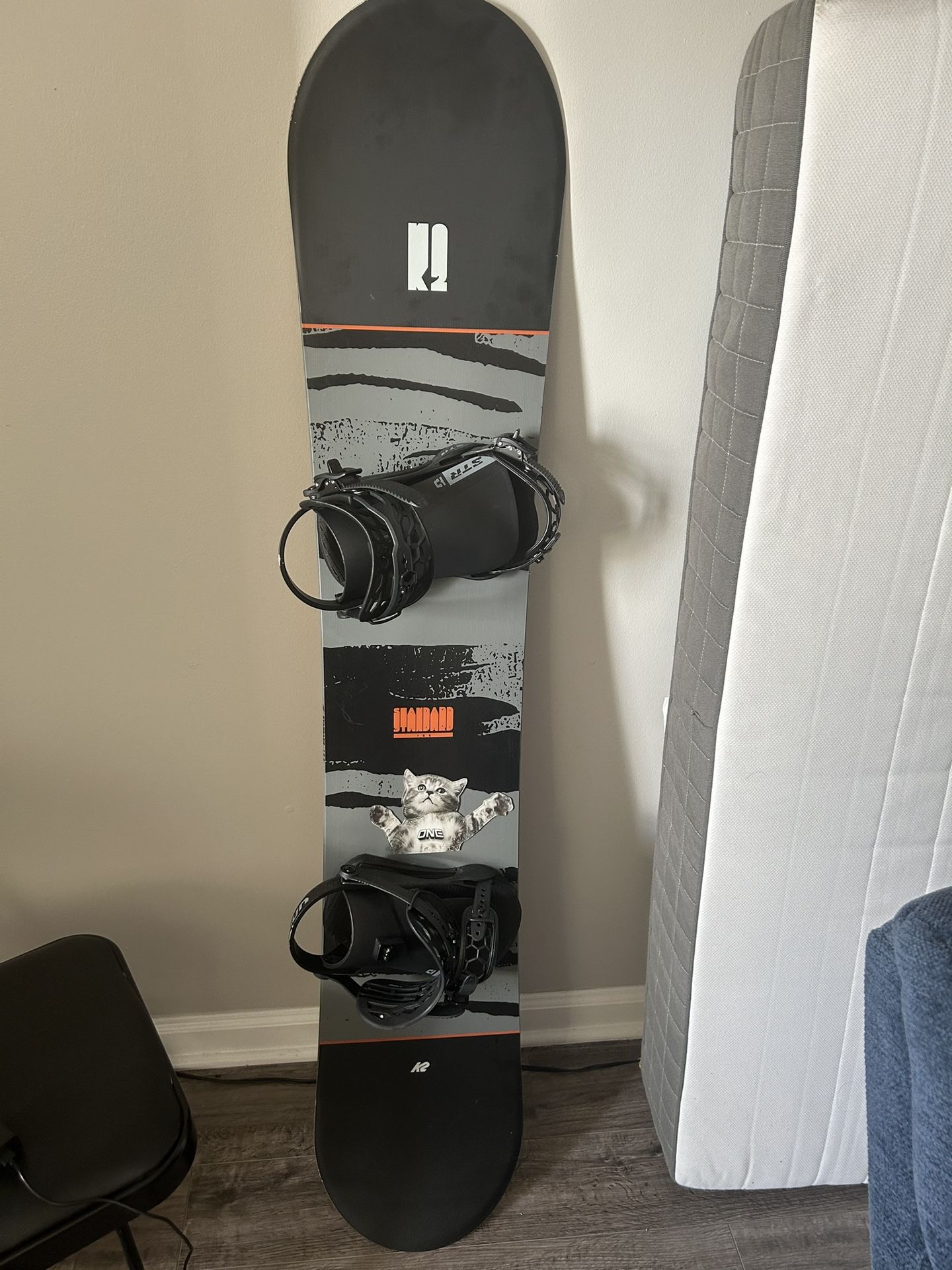 K2 snowboard and str binding