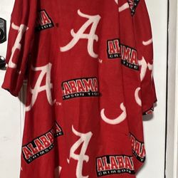 ALABAMA CRIMSON TIDE SNUGGLY WEARABLE BLANKET