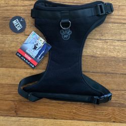 Dog Harness, Canada Pooch, Extra Large Breathing Mesh Regular$40