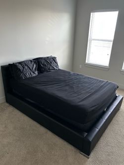Queen Size Platform Bed