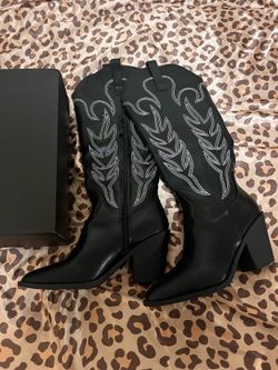Countryside Cutie Cowboy Boots - Black