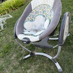 Graco Baby Swing 